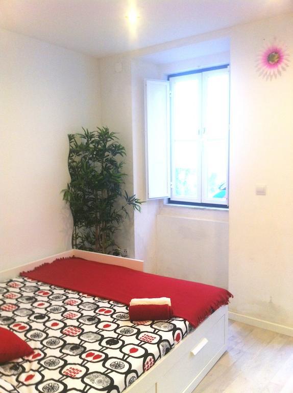 New House Design, Typical Lisbon Daire Oda fotoğraf